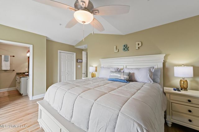 806 W Beach Boulevard, Long Beach, MS 39560