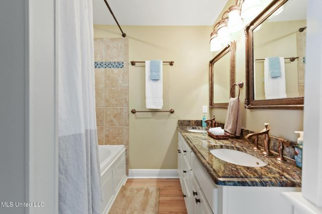 806 W Beach Boulevard, Long Beach, MS 39560