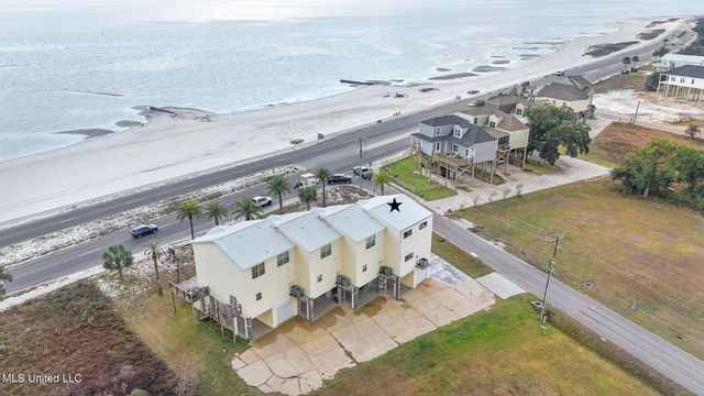 806 W Beach Boulevard, Long Beach, MS 39560