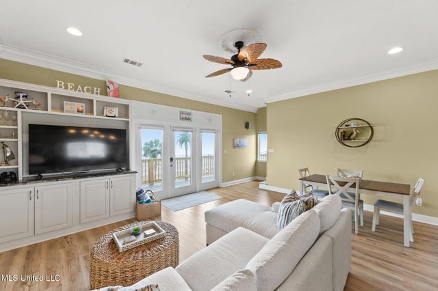 806 W Beach Boulevard, Long Beach, MS 39560