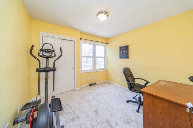 4021 80th Street, Urbandale, IA 50322