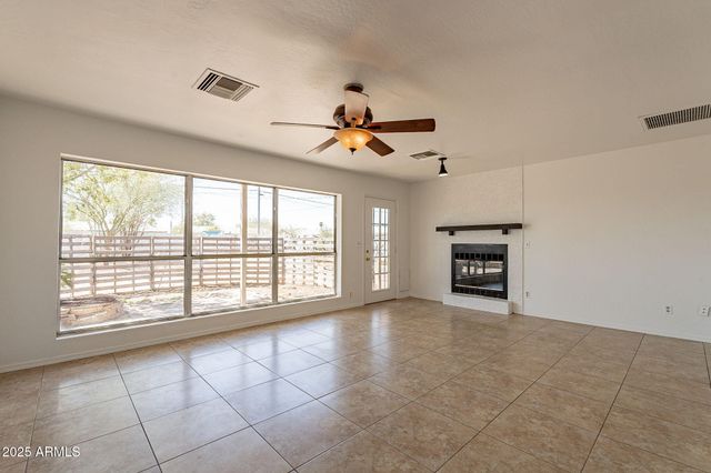 551 W HARDING Avenue, Coolidge, AZ 85128