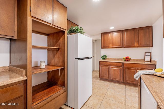 551 W HARDING Avenue, Coolidge, AZ 85128