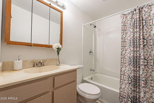 551 W HARDING Avenue, Coolidge, AZ 85128