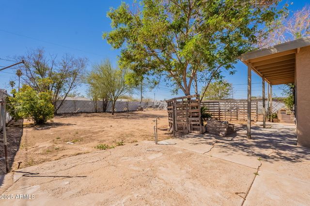 551 W HARDING Avenue, Coolidge, AZ 85128