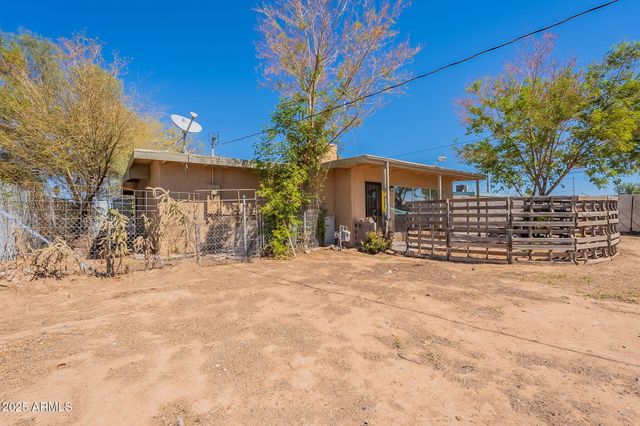 551 W HARDING Avenue, Coolidge, AZ 85128