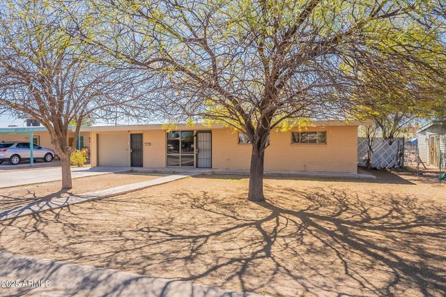551 W HARDING Avenue, Coolidge, AZ 85128