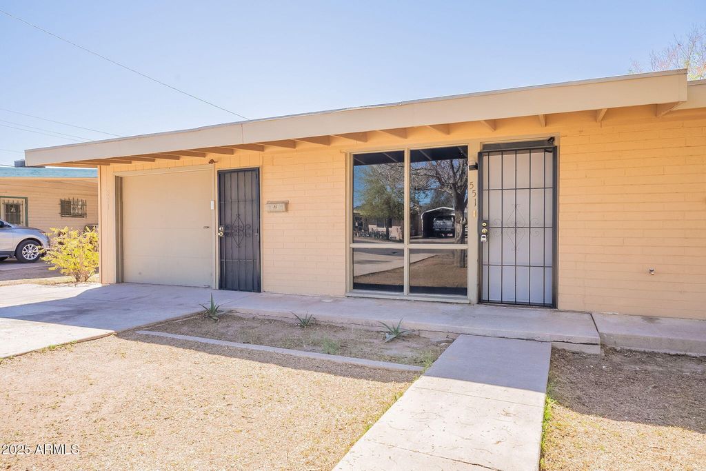 551 W HARDING Avenue, Coolidge, AZ 85128
