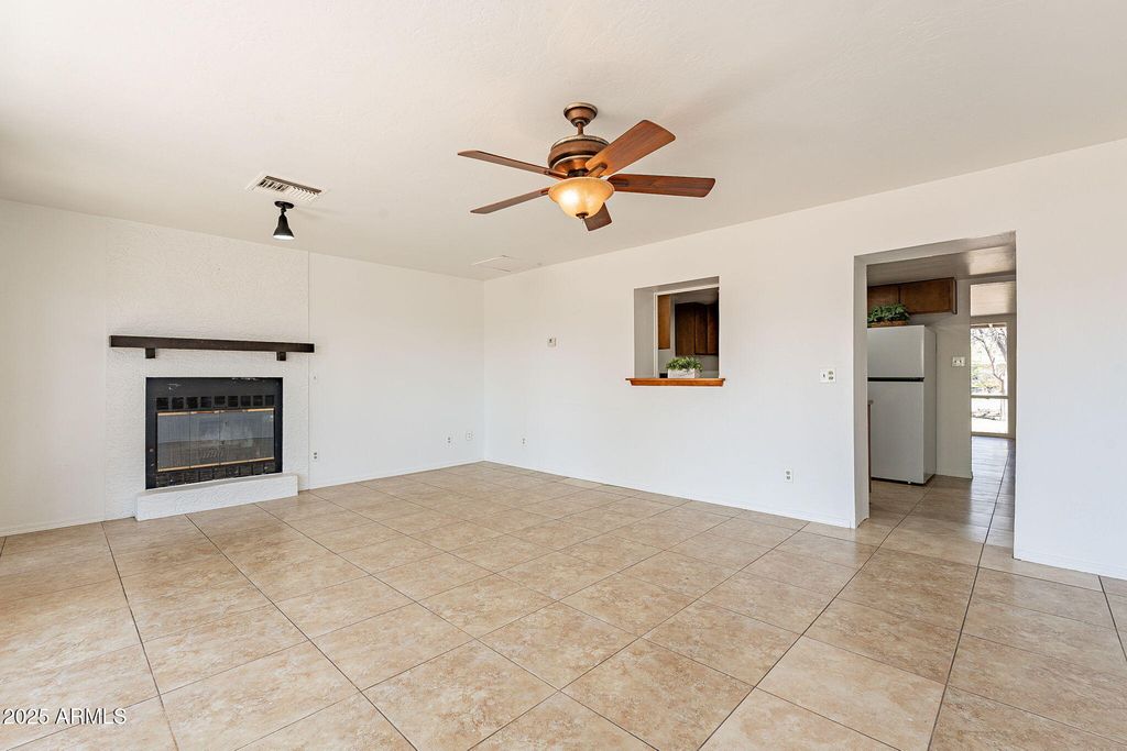 Image 24 of property listing at 551 W HARDING Avenue, Coolidge, AZ 85128