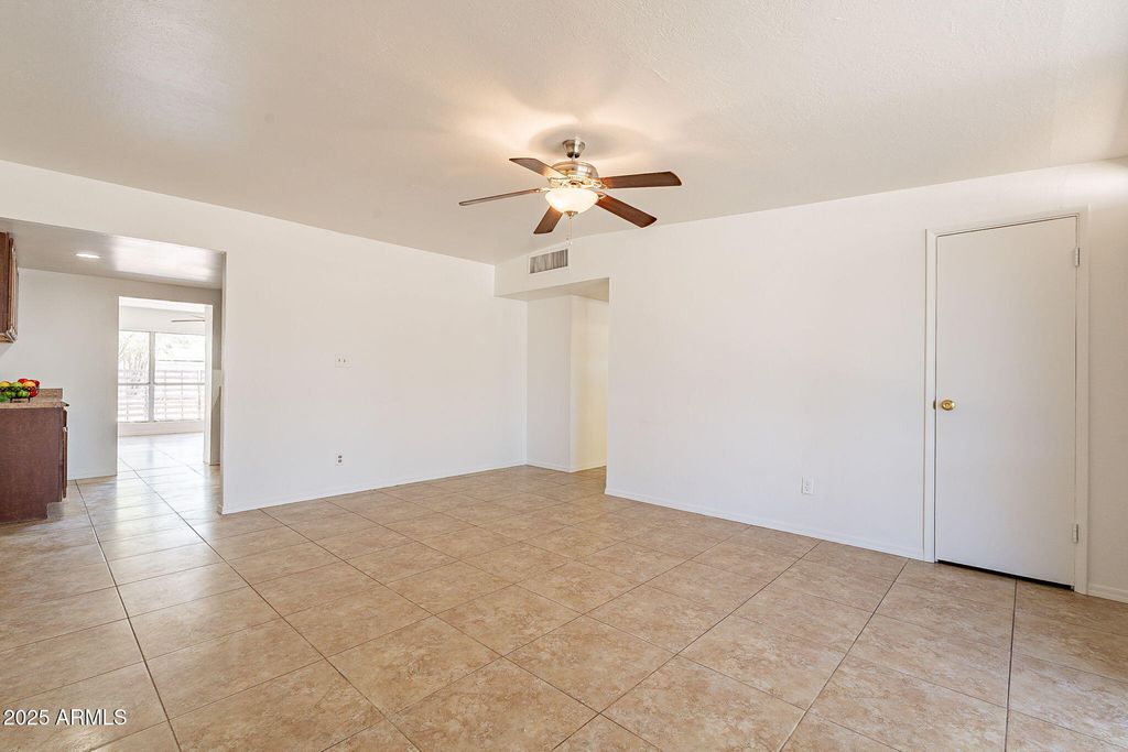 Image 25 of property listing at 551 W HARDING Avenue, Coolidge, AZ 85128