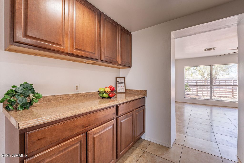 Image 28 of property listing at 551 W HARDING Avenue, Coolidge, AZ 85128