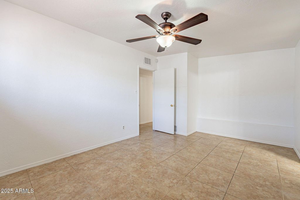 Image 32 of property listing at 551 W HARDING Avenue, Coolidge, AZ 85128