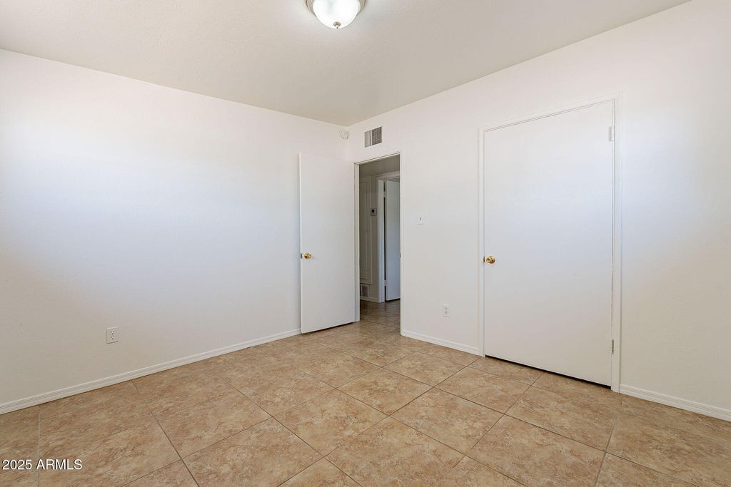 Image 36 of property listing at 551 W HARDING Avenue, Coolidge, AZ 85128
