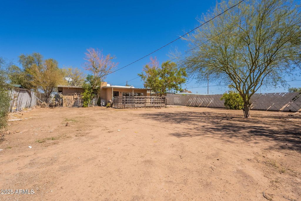 Image 48 of property listing at 551 W HARDING Avenue, Coolidge, AZ 85128