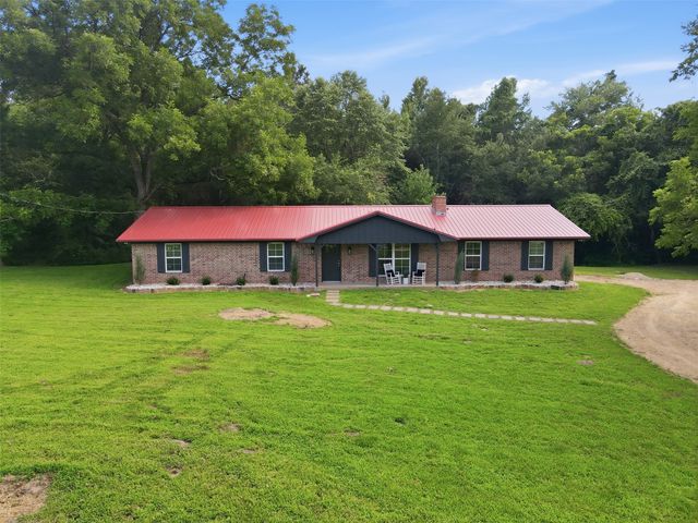 898 Farm Road 21, Mount Vernon, TX 75457