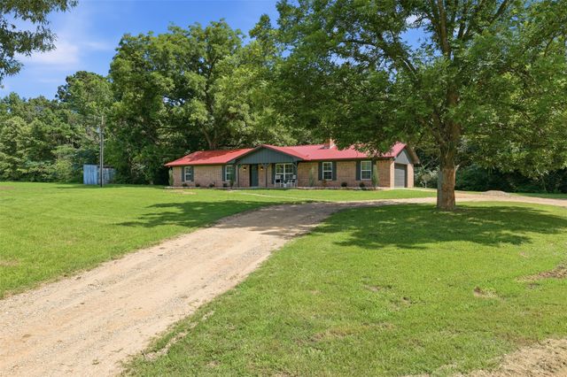 898 Farm Road 21, Mount Vernon, TX 75457