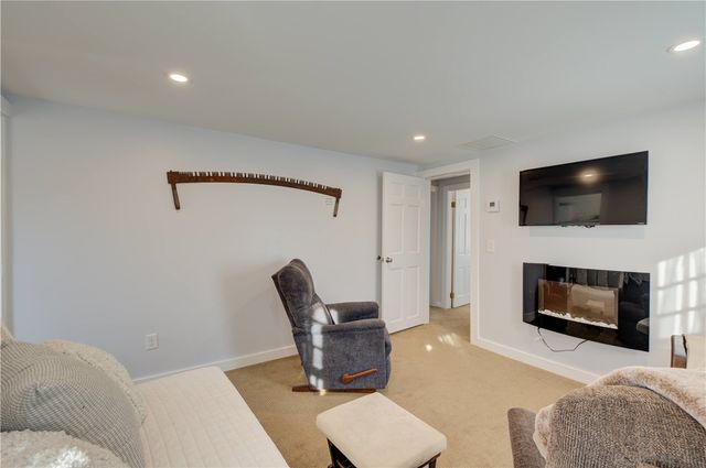 3351 Post Road, Warwick, RI 02886