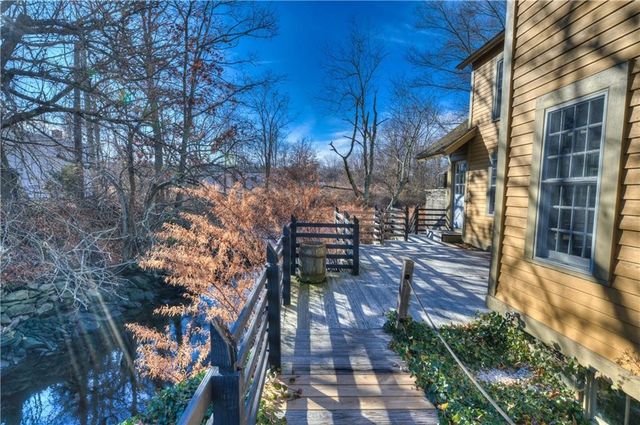 3351 Post Road, Warwick, RI 02886
