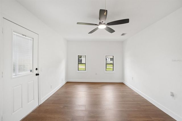 3710 W GRIFLOW STREET, Tampa, FL 33629