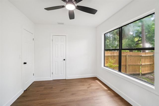 3710 W GRIFLOW STREET, Tampa, FL 33629