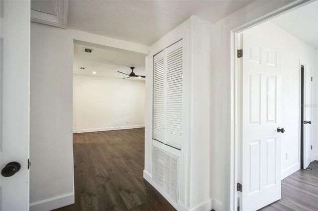 3710 W GRIFLOW STREET, Tampa, FL 33629