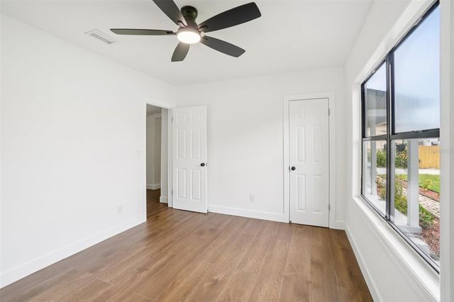 3710 W GRIFLOW STREET, Tampa, FL 33629