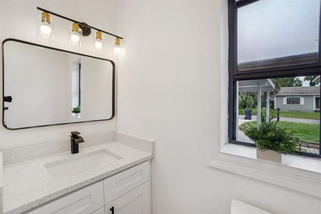 3710 W GRIFLOW STREET, Tampa, FL 33629