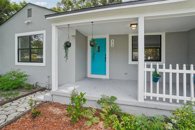 3710 W GRIFLOW STREET, Tampa, FL 33629