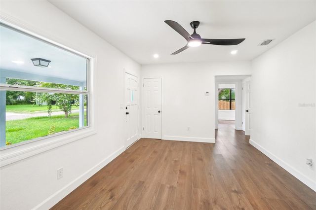 3710 W GRIFLOW STREET, Tampa, FL 33629