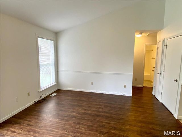 16455 Hampden Place, Florissant, MO 63034