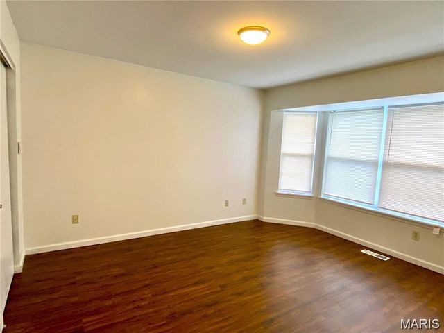 16455 Hampden Place, Florissant, MO 63034