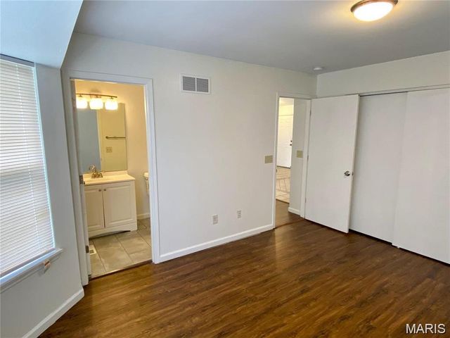16455 Hampden Place, Florissant, MO 63034