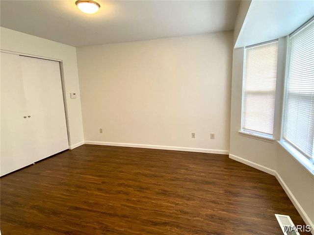 16455 Hampden Place, Florissant, MO 63034