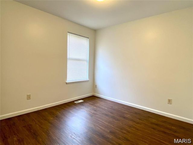 16455 Hampden Place, Florissant, MO 63034