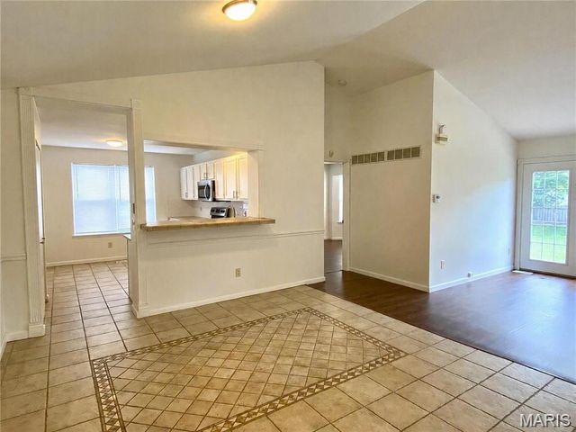 16455 Hampden Place, Florissant, MO 63034