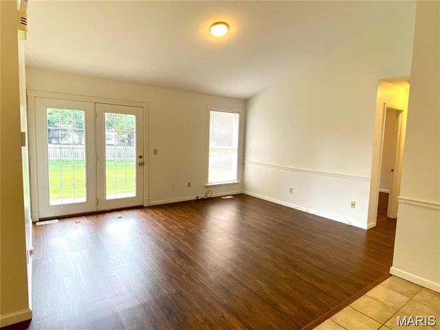 16455 Hampden Place, Florissant, MO 63034