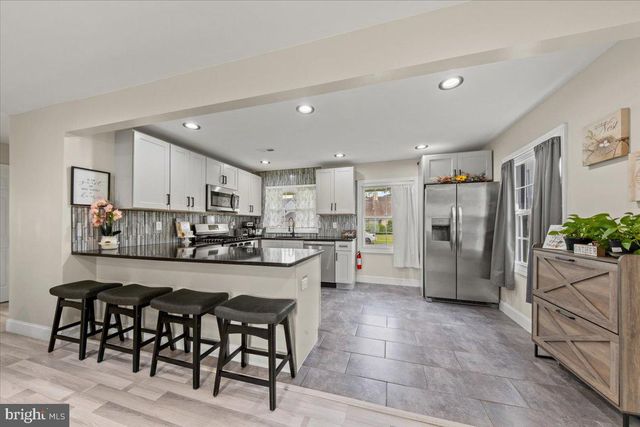 17 BALLAD LN, Willingboro, NJ 08046