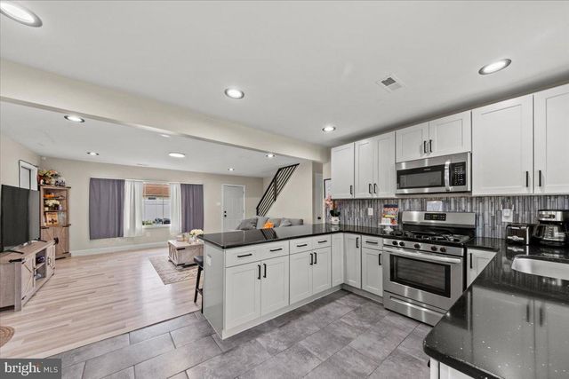 17 BALLAD LN, Willingboro, NJ 08046