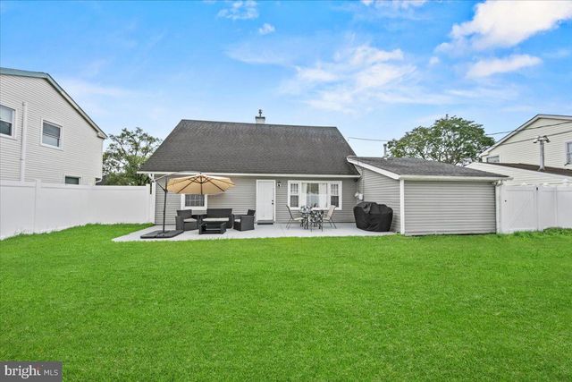 17 BALLAD LN, Willingboro, NJ 08046