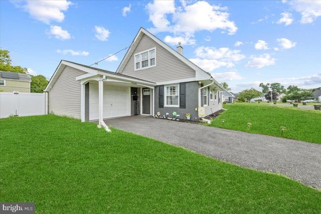 17 BALLAD LN, Willingboro, NJ 08046