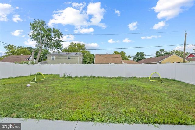 17 BALLAD LN, Willingboro, NJ 08046