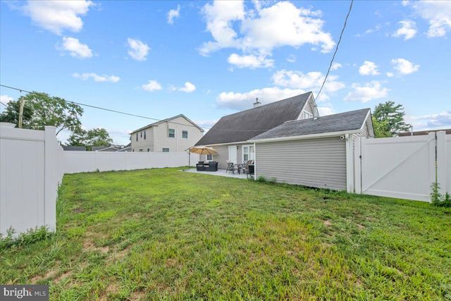 17 BALLAD LN, Willingboro, NJ 08046