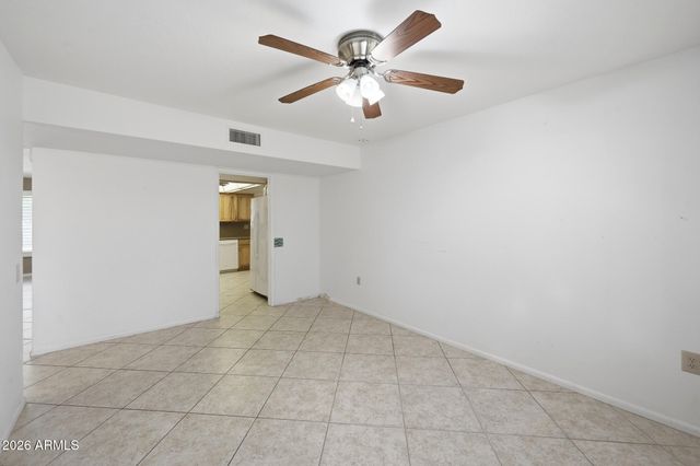 9710 W HAWTHORN Court, Sun City, AZ 85351