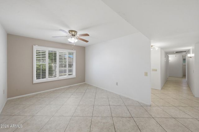 9710 W HAWTHORN Court, Sun City, AZ 85351