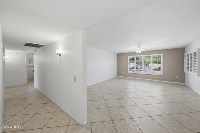 9710 W HAWTHORN Court, Sun City, AZ 85351