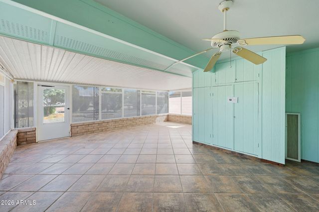 9710 W HAWTHORN Court, Sun City, AZ 85351