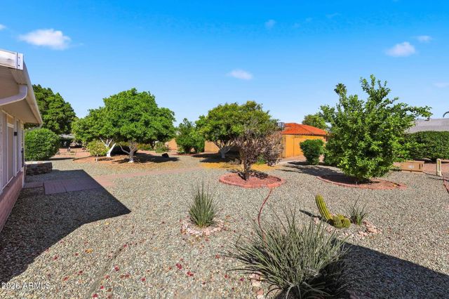 9710 W HAWTHORN Court, Sun City, AZ 85351
