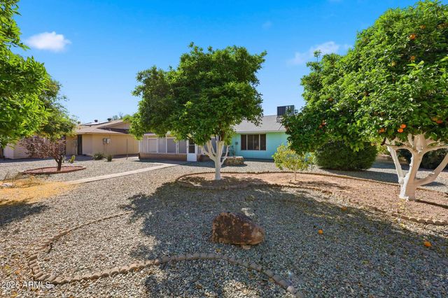 9710 W HAWTHORN Court, Sun City, AZ 85351