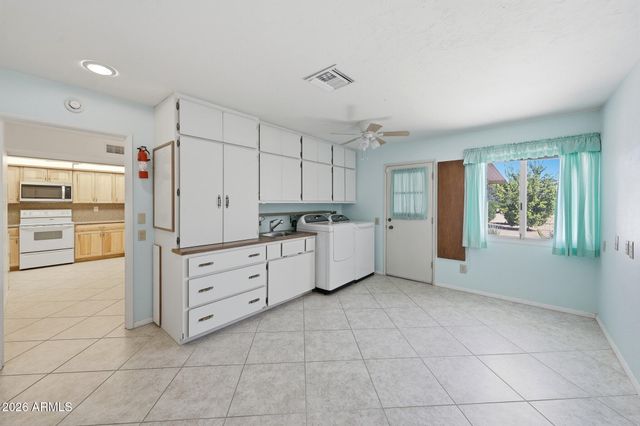 9710 W HAWTHORN Court, Sun City, AZ 85351