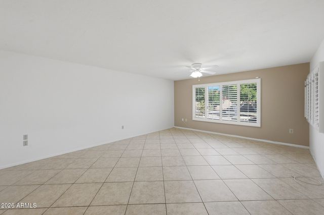 9710 W HAWTHORN Court, Sun City, AZ 85351